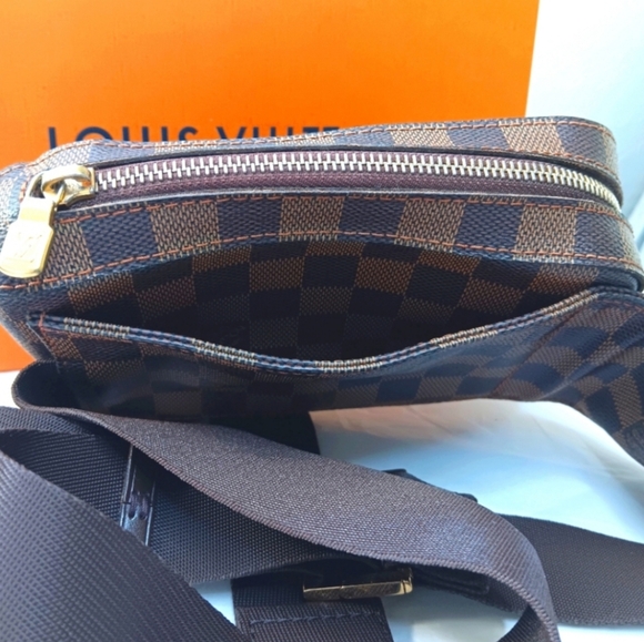 Louis Vuitton✨️PRISTINE CONDITION ✨️Damier Ebene Geronimos BELT / CROSSBODY BAG - Picture 11 of 17
